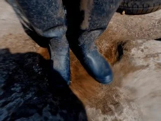 Ffezine – Pee In Wellies Step On It HD screenshot 4