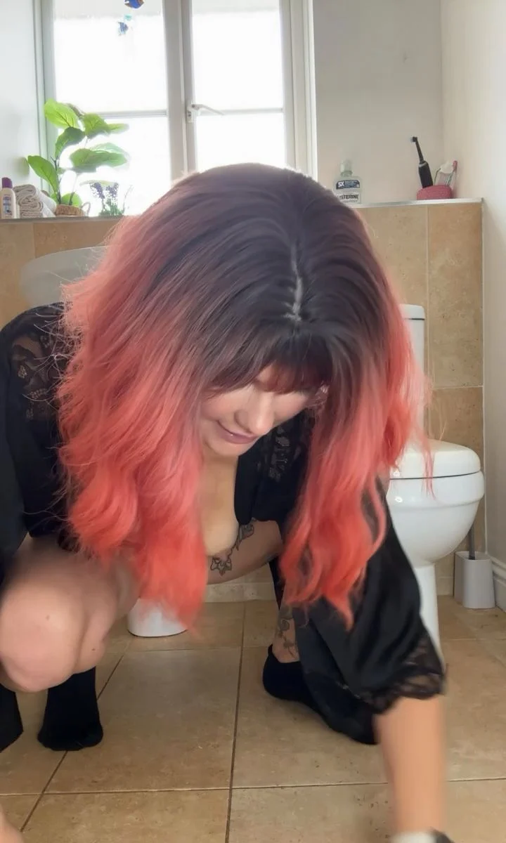 Yourhikerbabe – Making You Devour My Piss And Spit