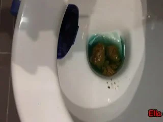 EllaGilbert – 5 Days Bowel Movement Compilation screenshot 5