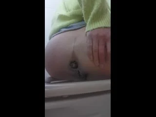 FatTurdGirl – Catching My Monster Turd With My Hands screenshot 4