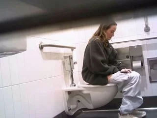 Hot Girls On Student Toilet 9 screenshot 1