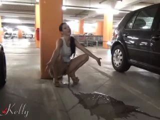 Wet Kelly – Pee In The Parking Lot screenshot 4