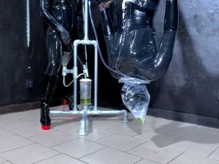 Lucie Arztin – Piss Bag Up Side Down screenshot 4