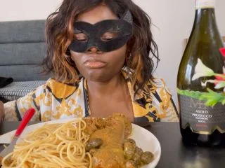 Smutty Luce – Struggling While I Have A Shit Dinner screenshot 7