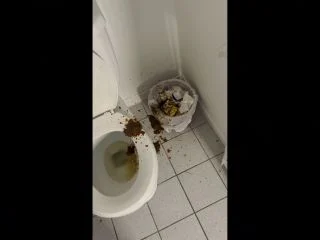 DirtyDaisy – Diarrhea And Accident Compilation screenshot 5