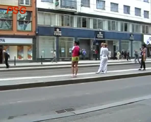 Sharka Walking 07