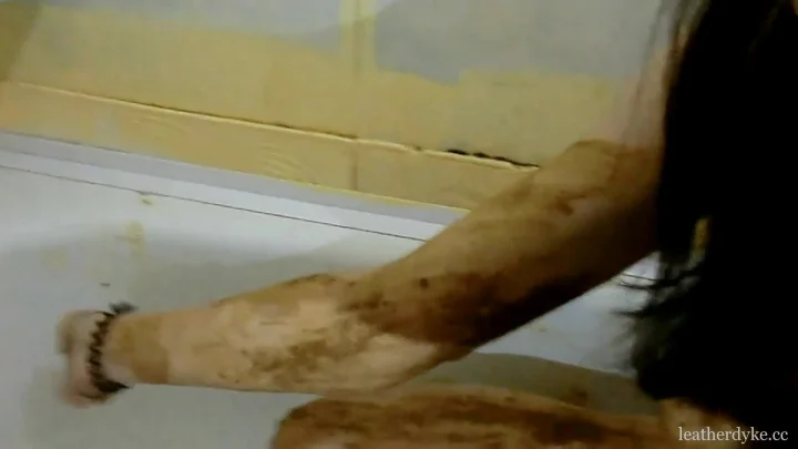 Matildas Kitchen And Bathroom Scat Destruction – Part 2