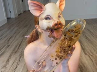 GingerCris – Piglet Domestication – S1E1 Shit Eating Piglet screenshot 7