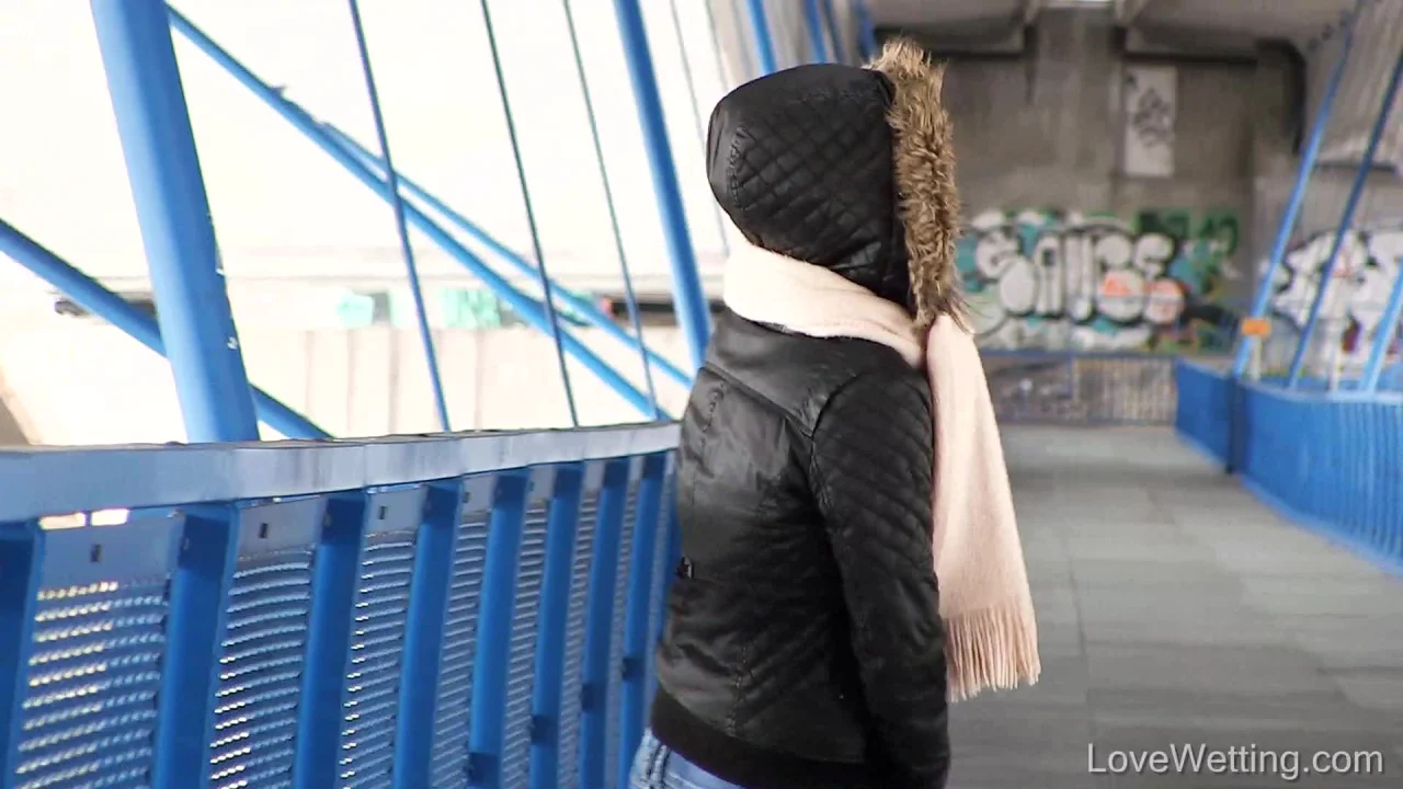 Pissing With Miky Love – Mikylove1