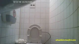 Student Restroom 55 screenshot 3