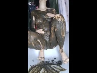 Poogirla – Diarrhea Smearing Orgazm screenshot 2