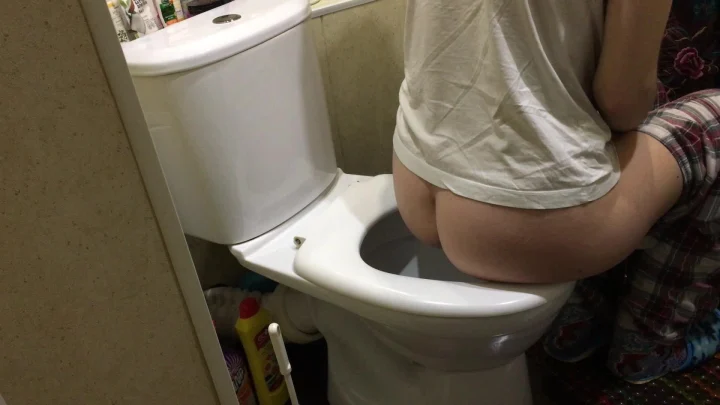 Markovna – Juicy Hard Shit Out My Tight Ass