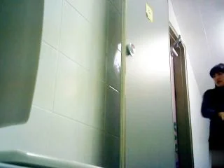 Urinating In Leopard-print Underwear screenshot 2