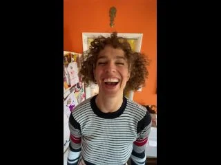 VibeWithMolly – Bratty Girl Shits In Perverts Mouth screenshot 1