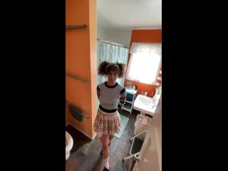 VibeWithMolly – Bratty Girl Shits In Perverts Mouth screenshot 2