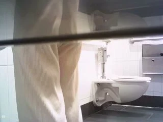 Hot Girls On Student Toilet 2 screenshot 4