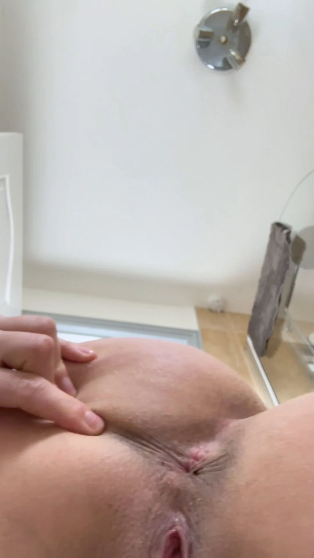 Yourhikerbabe – Giving You A Golden Shower And Farting On You