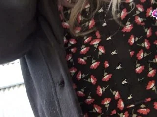 Public Pee Panty Wetting screenshot 4