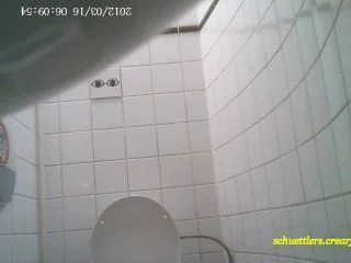 Student Restroom 67 screenshot 7