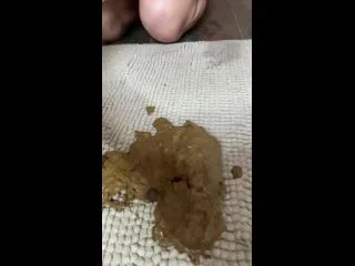 VibeWithMolly – Messy Poop On Plate screenshot 7