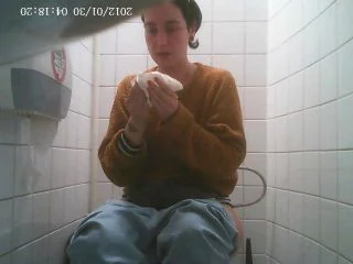 Student Restroom 91 screenshot 2