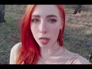 MollyRedWolf – I Pee In The Park screenshot 2