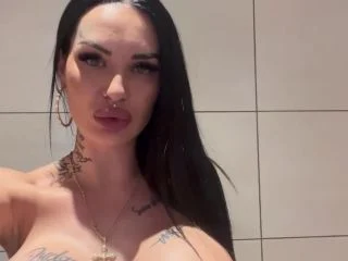 Maja Bach – Natursekt – Nahaufnahme screenshot 1
