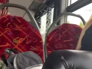 SteffiBlond – Bussitz Pissfontne – OMG Das Luft Den Ganzen Gang Runter screenshot 7