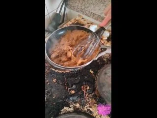 Kitty Skatt – Hot Sizzling Poop Stew Fresh From The Source screenshot 5