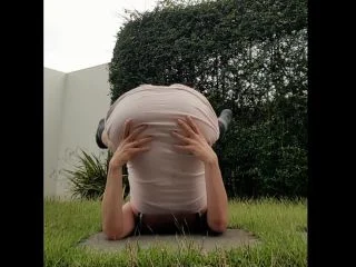 LlittleMissKinky – Piss-Poop-Fountain screenshot 1