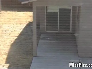 Peeing In The Neighbors Yard screenshot 7