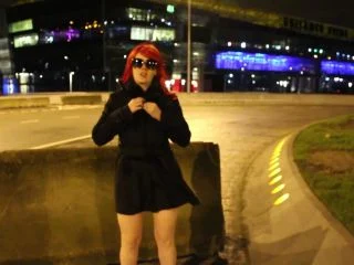 Outdoor Party Pissing screenshot 1