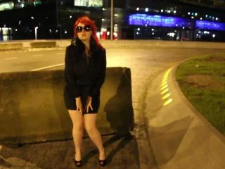 Outdoor Party Pissing screenshot 2