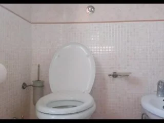 I Cant Resist – I Have To Spy On My Aunt In The Closet screenshot 7