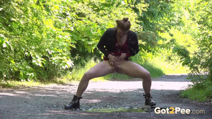 Chrissy Fox – Chrissy Rushes