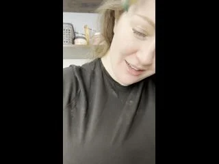 Mistress Nelly – Sneaking In On Mommy Pooping screenshot 1