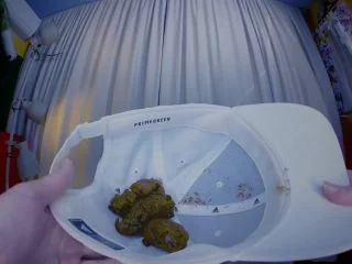 DirtyBetty – Pooping Cap Madness screenshot 2
