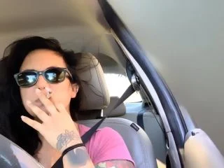 Smoking And Peeing In Car screenshot 2