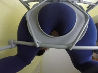HotScatWife – Get Under My Toilet Chair Loser screenshot 4