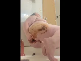 LucyPuddles – Candid Scat Play screenshot 5