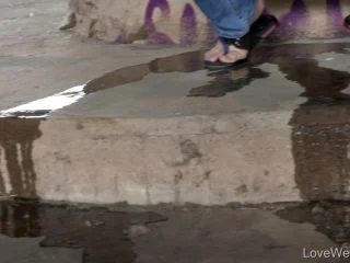 Round Wet Spot – Antonia Sainz screenshot 7