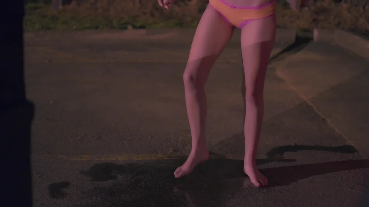 Peachypoppy – Public Parking Lot Piss