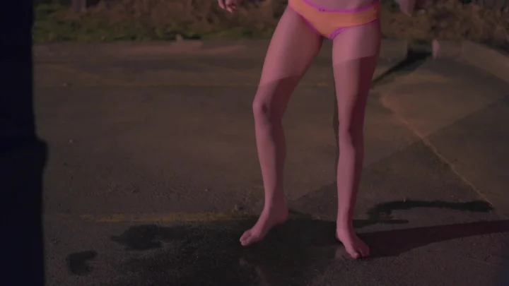 Peachypoppy – Public Parking Lot Piss