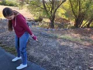 XXSmiley – Your Date Pees Herself In Public screenshot 4