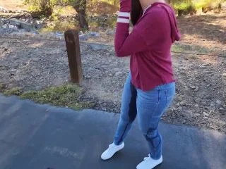 XXSmiley – Your Date Pees Herself In Public screenshot 5