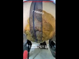 Chinese Girl Pooping screenshot 5