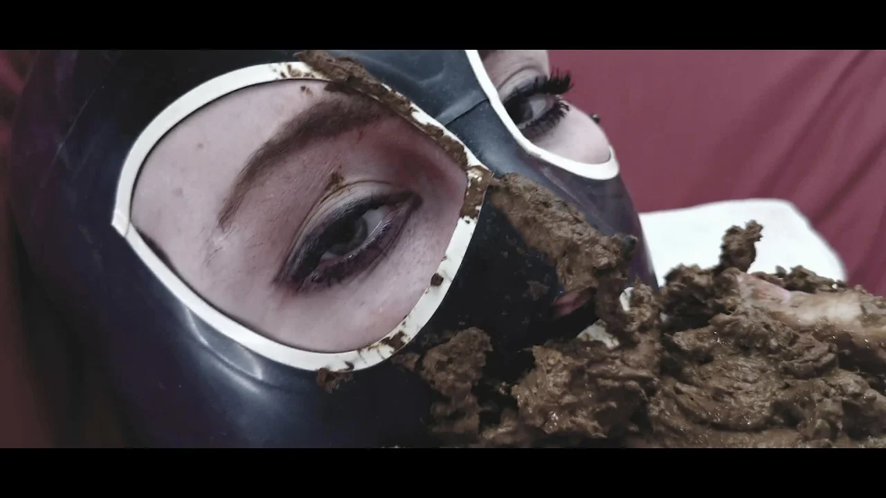 DirtyBetty – Latex Mouth Full Of Shit
