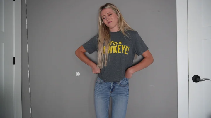 Keeks 3005 – Door Locked Desperation Wetting