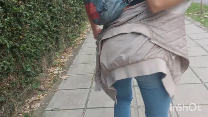 Sarathonson – Jeans Challenge In Public