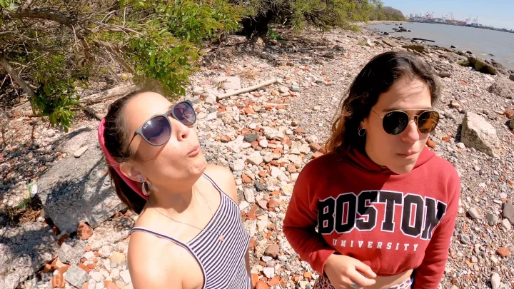 April BigAss – Drinking Pee With My Best Friend